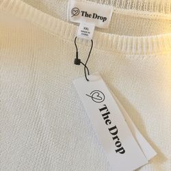 Sleeveless Light Weight Sweater 