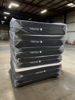 ☎️📲📞call or Tex (213)713-74-89      Nectar Mattress.             Nectar Premier Queen Size  - 13" Memory Foam Mattress     New Mattress in a plastic