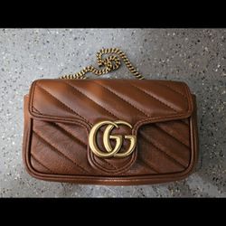 Gucci GG Marmont Super Mini Purse 