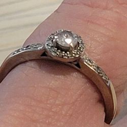 Engagement  DIAMOND ring 