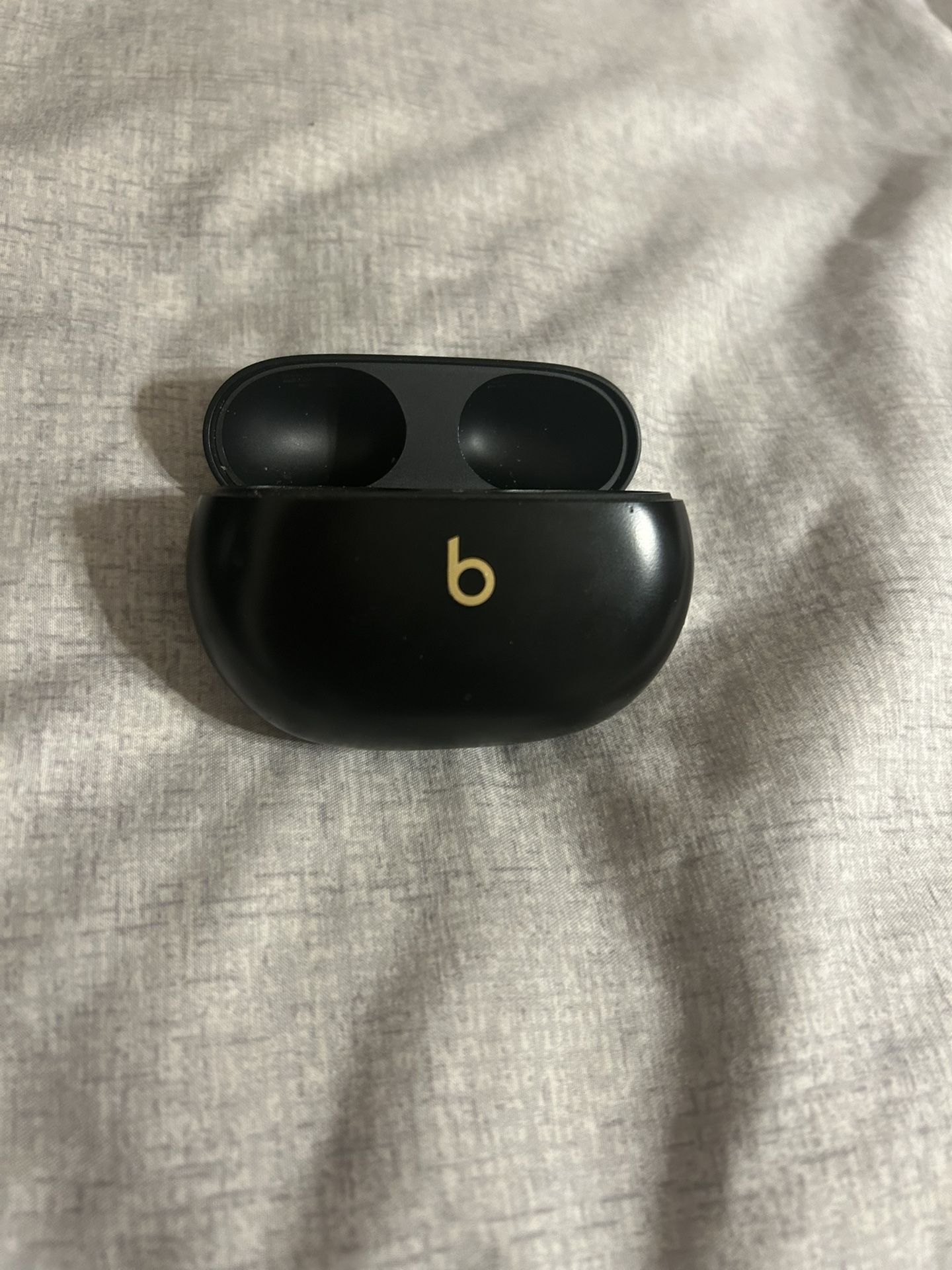 Beats Studio Buds +