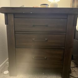 Dresser
