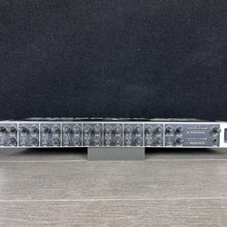 Behringer RX1602 V2 Rackmount Line Mixer