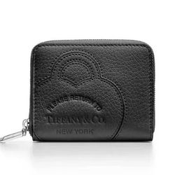 Tiffany & Co. - NEW Return to Tiffany Black Zip Wallet