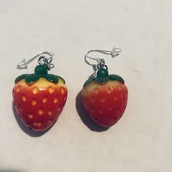 New Strawberry Earrings Absolutely Adorable
