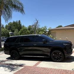 2023 Chevrolet Suberban Premier