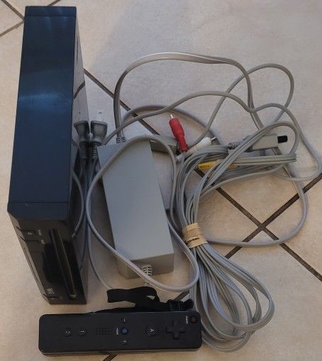NINTENDO Wii + GAMES