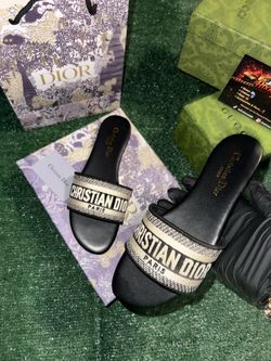 Size 9.5 Women Dior sandals