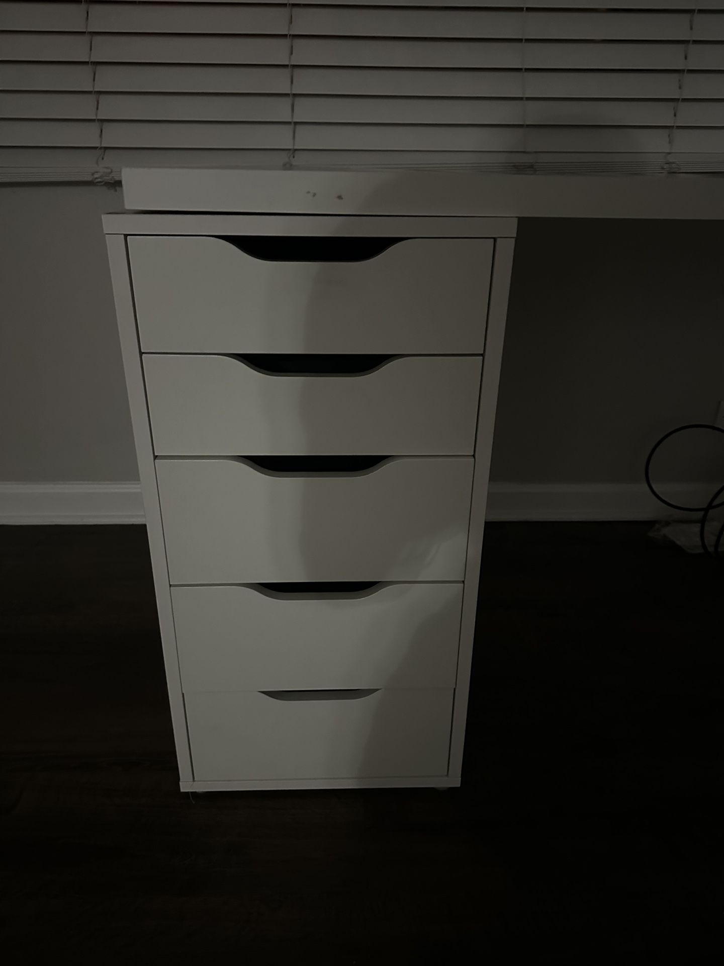 Alex Drawer