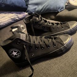 Black converse