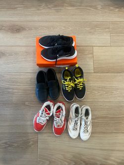 Boys shoes size ( 4.5 - 5 )