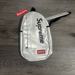 Supreme Crossbody backpack