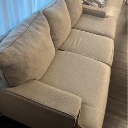 Couch & Sofa