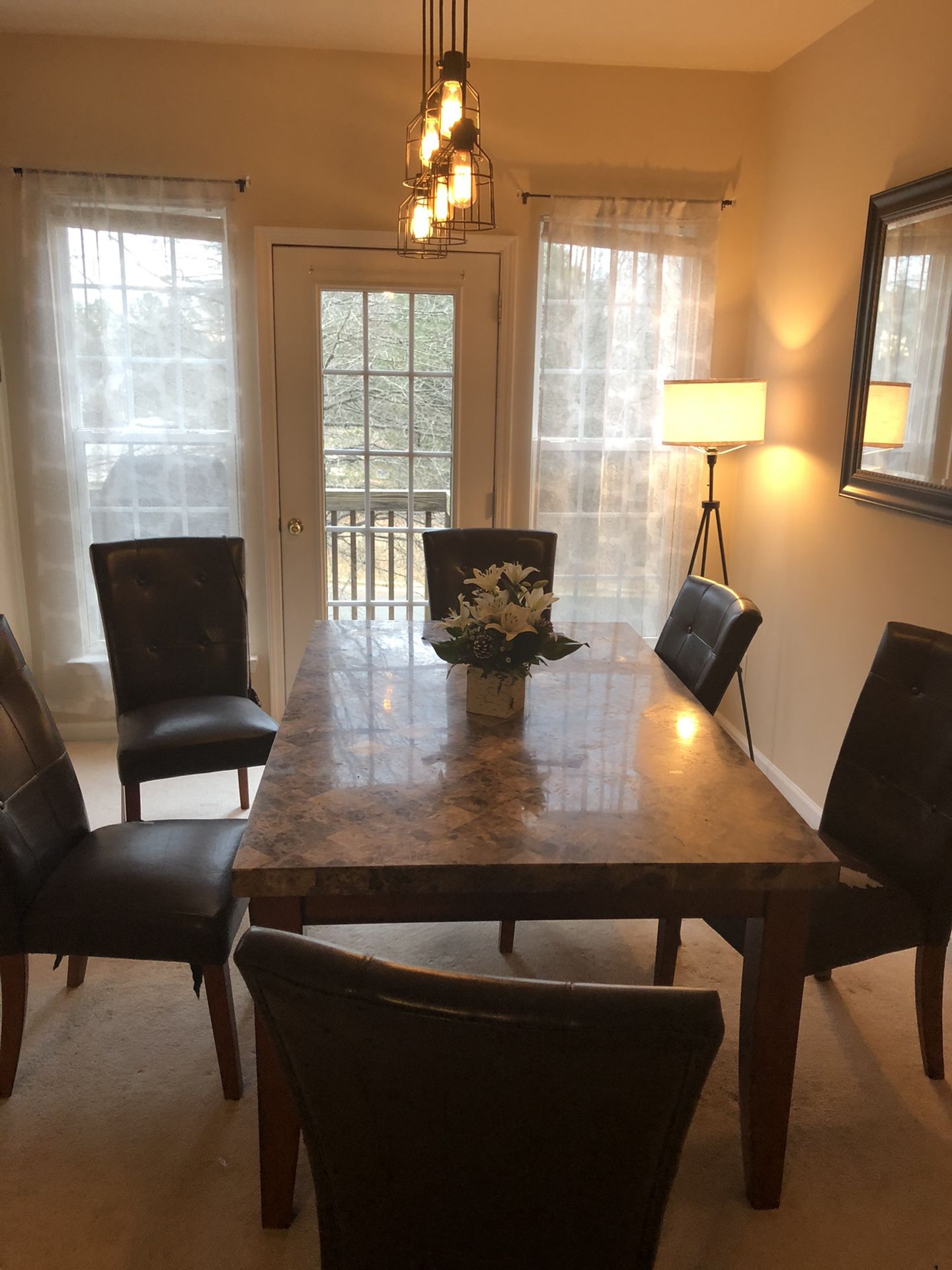 Marble like dining/kitchen table with 6 chairs