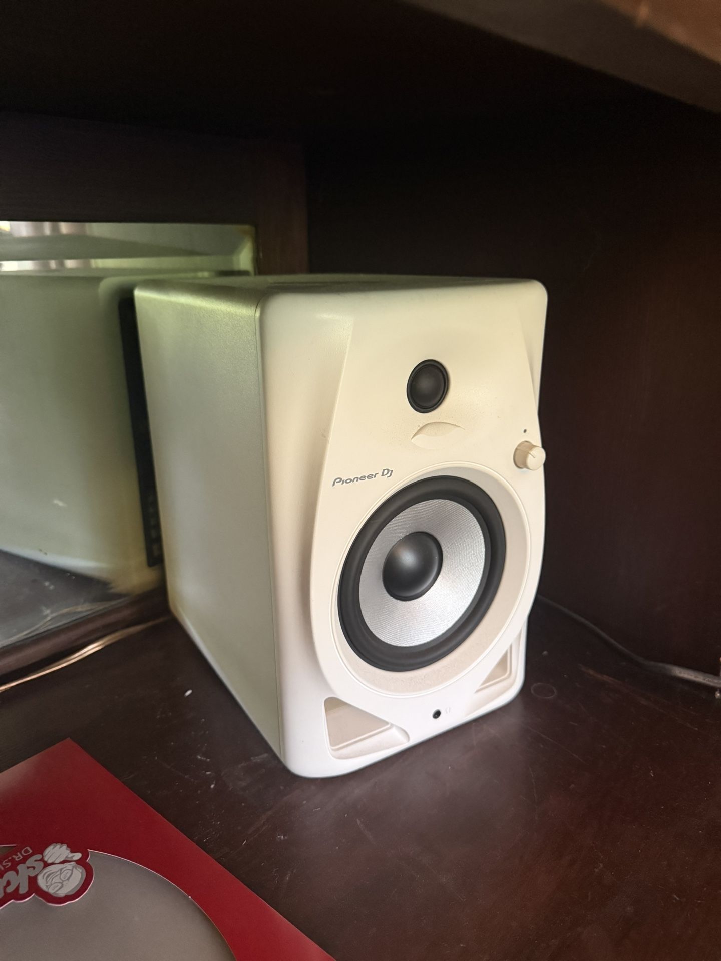 Pioneer DM-50D Active Studio Monitors