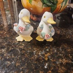 Vintage Ducks Figurines