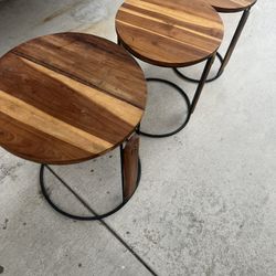 Small Round Tables