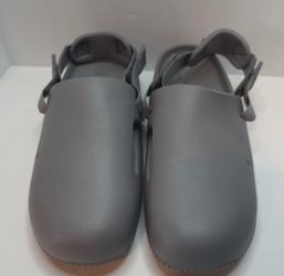 Nike mules