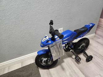 Hyper Bike Motorcycle Kids 12 new Ready to ride good condition