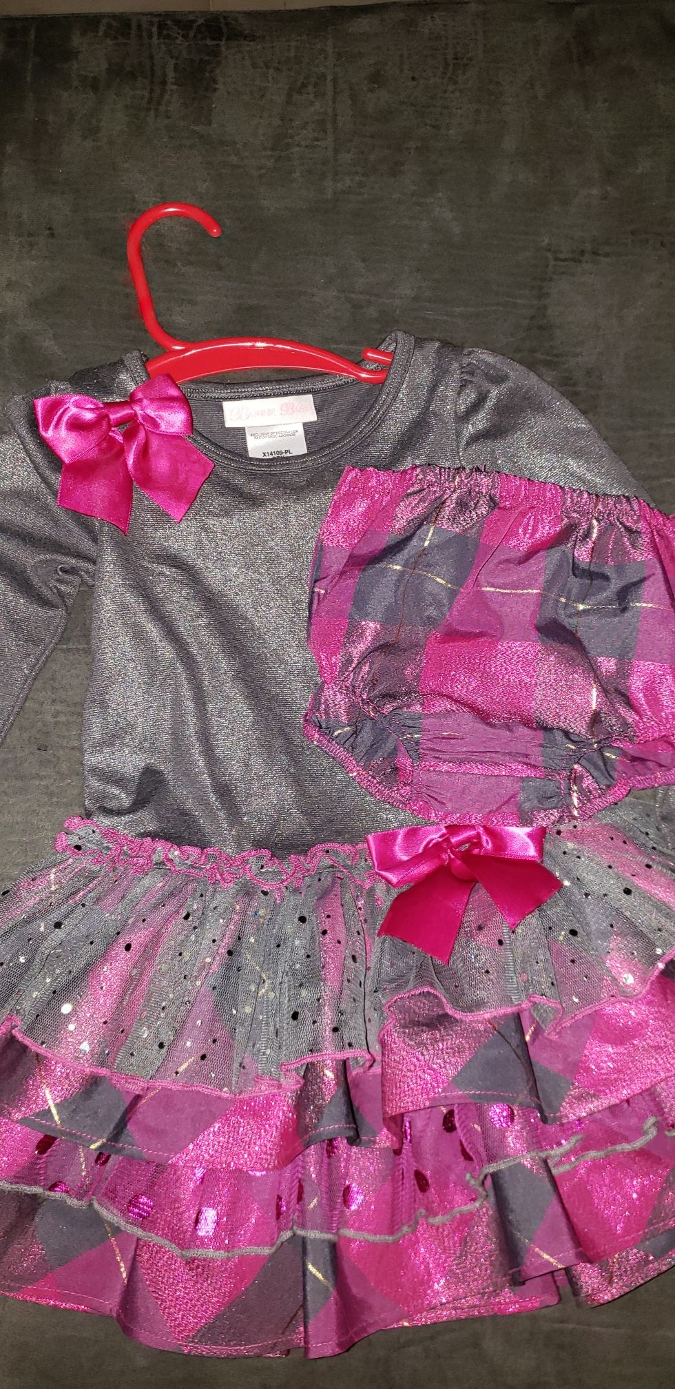 Beautiful girls dress and bloomer set 24 month
