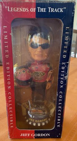 2001 Champion Winston Cup Series Collectible Jeff Gordon “Legends of the Track” Bobblehead