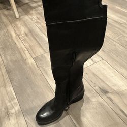 Vince Camuto Boots 