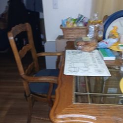 Kitchen Table And Chairs