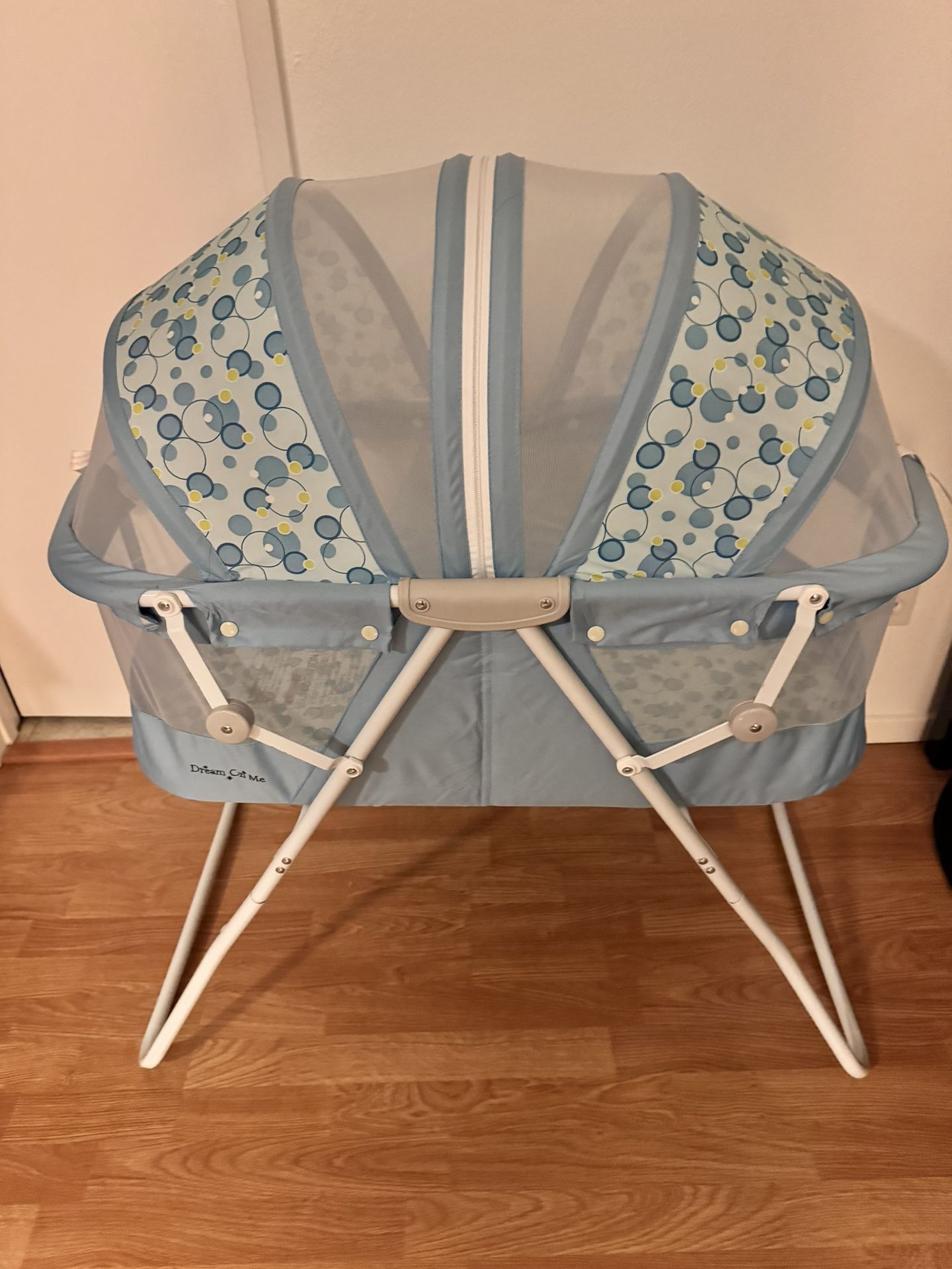 Dream On Me Portable Bassinet