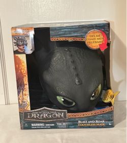 How to Train Your Dragon Blast and Roar Toothless Mask