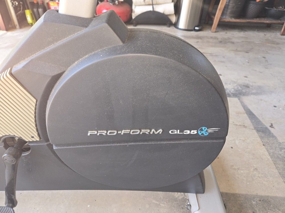 Free Pro Form Upright Exercise Bike