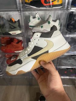 VNDS Sz 9.5 Travis Scott Jumpman Sails