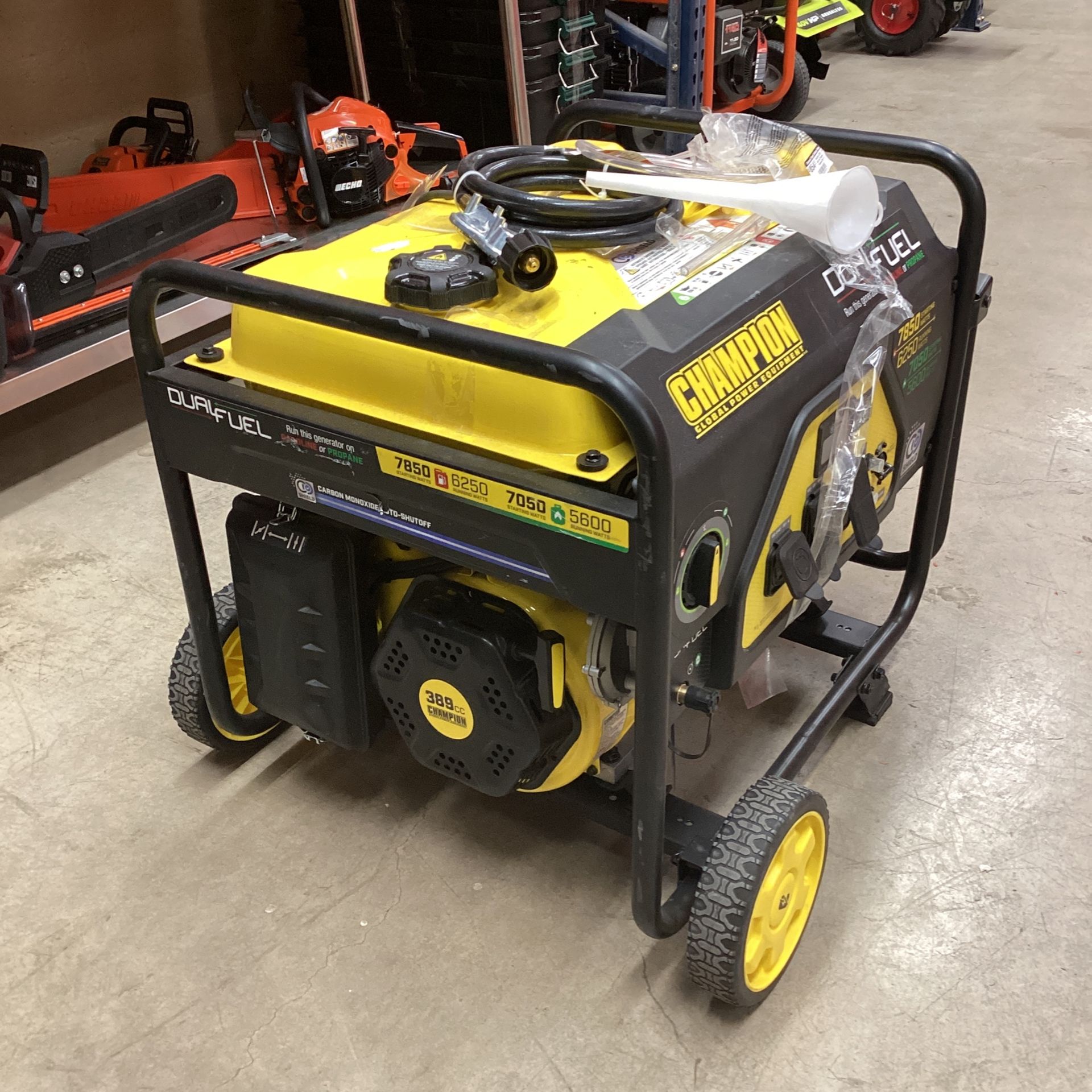 Champion 6250Watt Gas and Propane Powered DualFuel Portable Generator