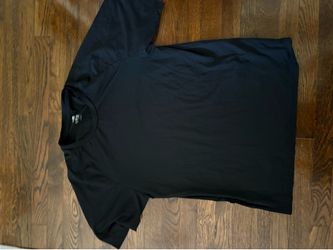 Uniqlo workout shirts