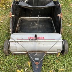 32 inch craftsman leaf and Lawn Sweeper