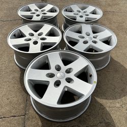 5x OEM Jeep wrangler rims 17” Silver 5x5 pattern Fits Grand Cherokee