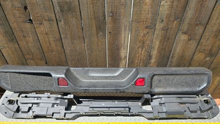 JEEP JL REAR BUMPER ASSEMBLY