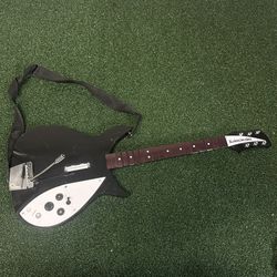 Wii Rock Band Beatles Rickenbacker Guitar Controller NWGTS5 *NO DONGLE*