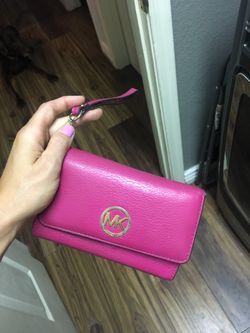 Michael Kors wristlet