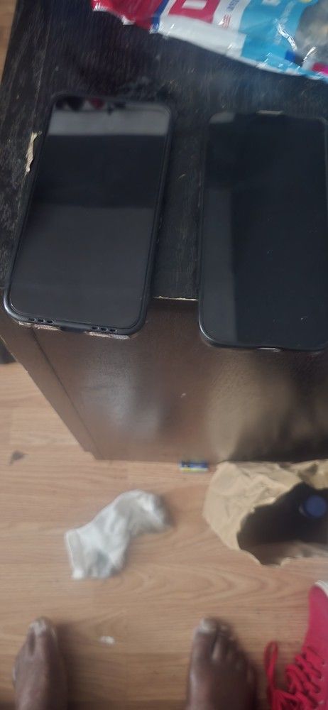 Iphone 13 Unlocked 325$ Each