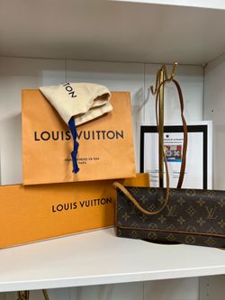 Authentic Louis Vuitton monogram Pochette Twin GM