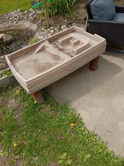 Step 2 Kid's Treasure Box  Water And Sand Play Box 