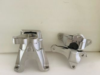 Set of 2 engine mounts compatible with Honda Civic 2016-20 , spare # A45004 A45005
