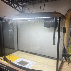 37 Gallon Top Fin Bow Front Aquarium Tank With Free Top Fin hanging Filter