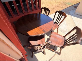 Brown antique round table