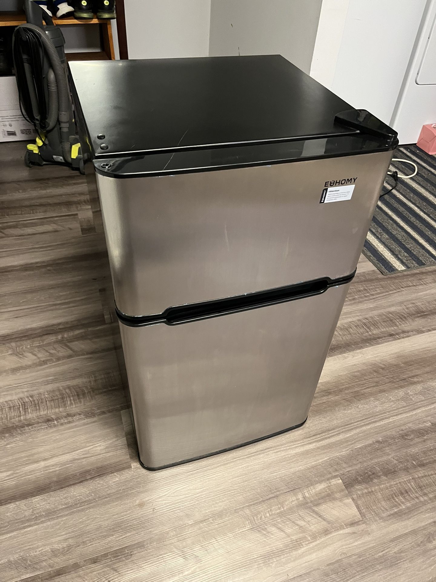 EUHOMY 3.2 Cu.Ft Mini fridge