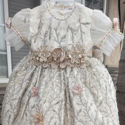 Baptism Dress/ Ropon De Bautizo Para Niña