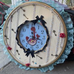 Hand Made Alice In Wonderland Halloween Clock Cheshire Cat 