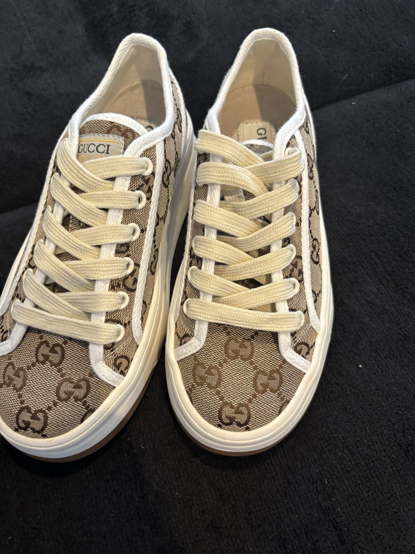 sneakers gucci