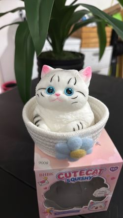 Cute cat squishy toy