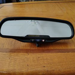 GMC 2005 REARVIEW MIRROR (AS IS)